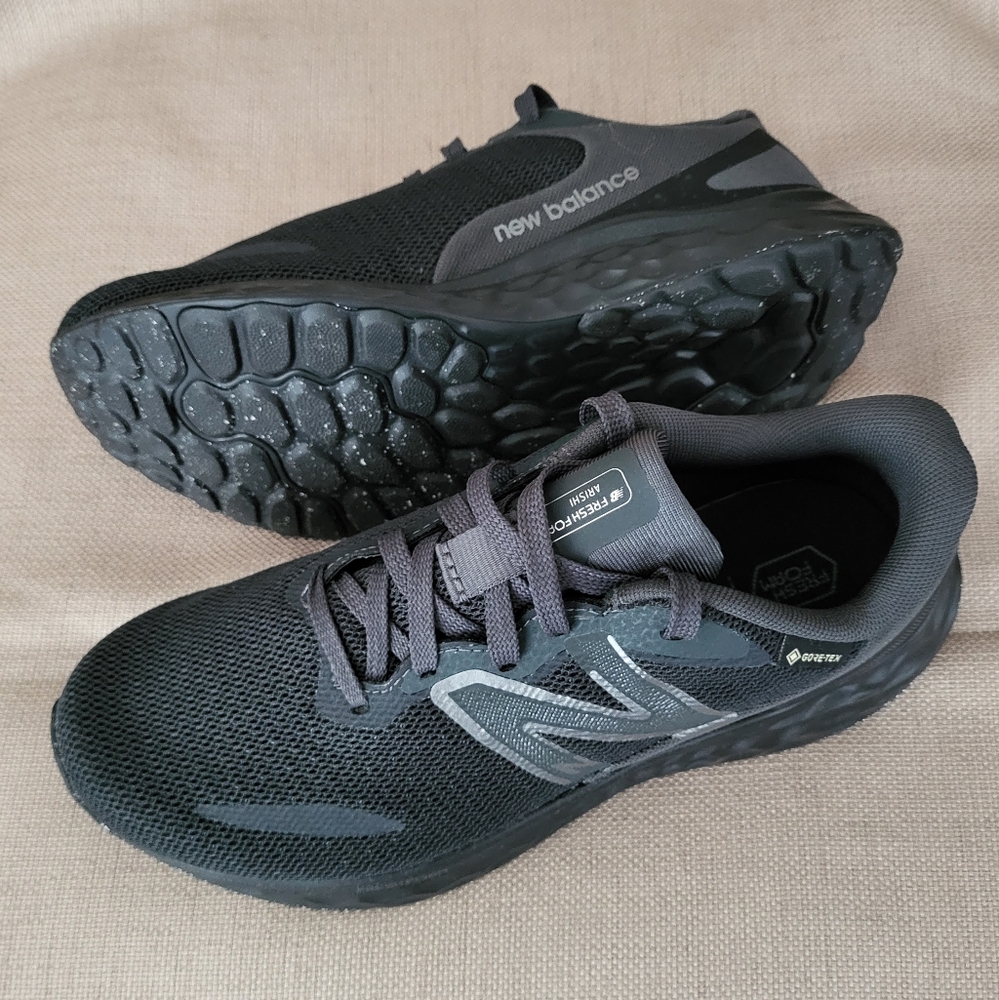 Womem's New Balance Fresh Foam Arishi v4 GORE-TEX Shoes - Picture 11 of 15